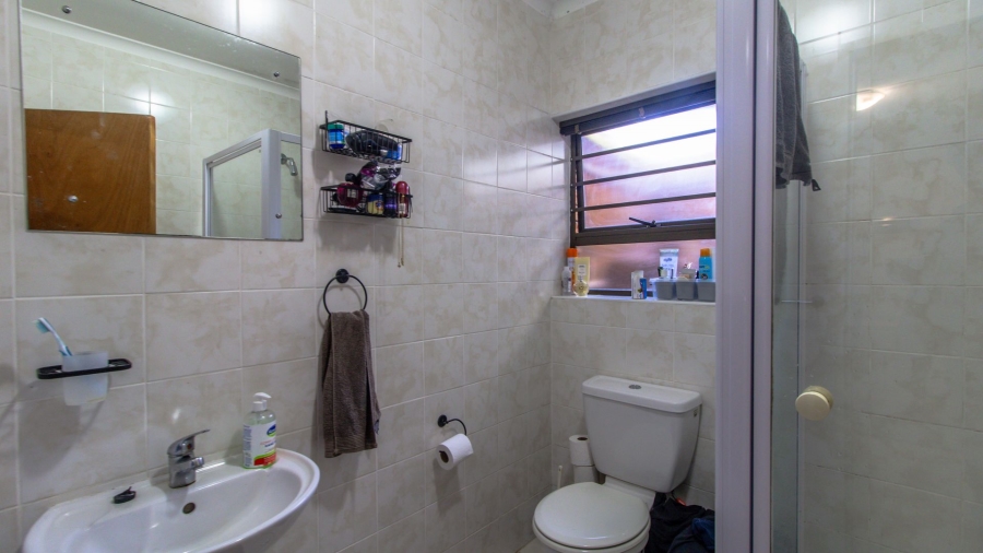 4 Bedroom Property for Sale in Middedorp Western Cape